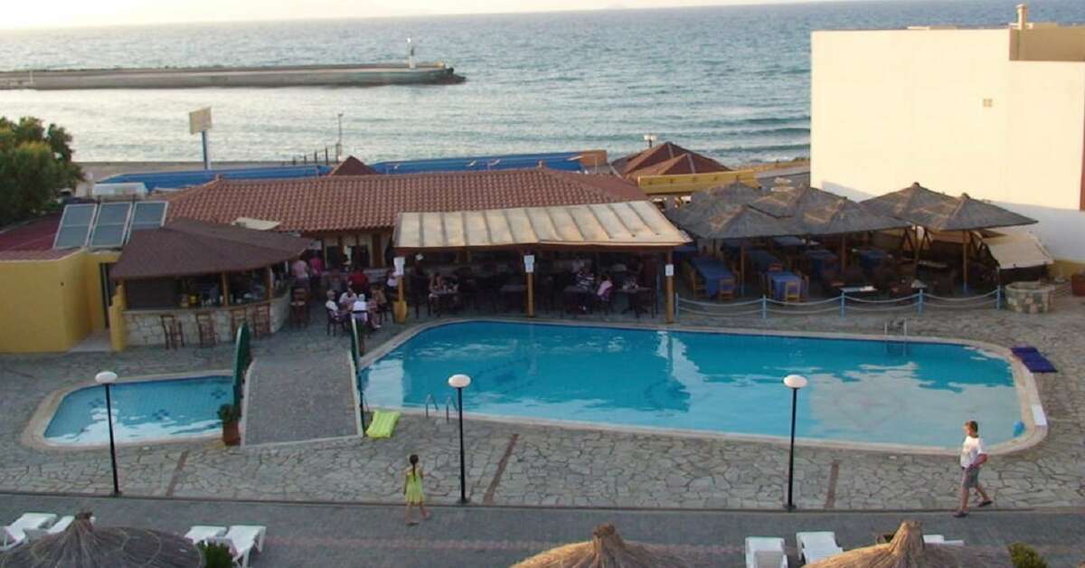 Een foto van het zwembad bij Hotel Kalia Beach