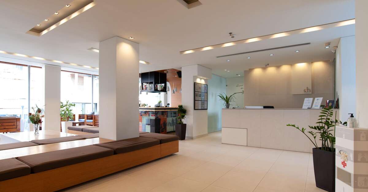 Een foto van het interieur van Atlantis City Hotel