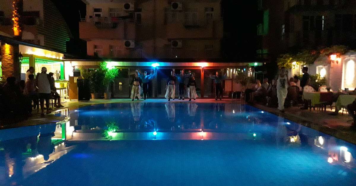 Een foto van het zwembad bij Side Orient Aparthotel