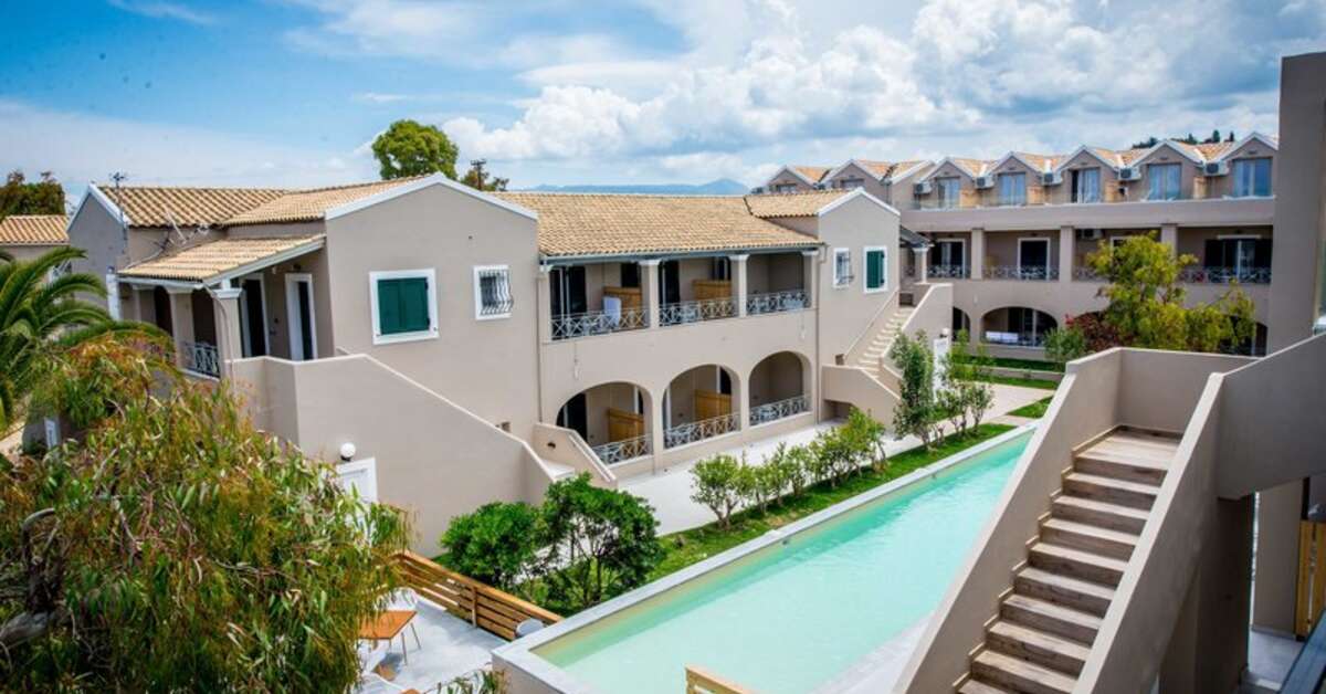 Een foto van het zwembad bij Amour Holiday Resort