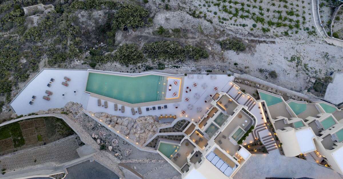 Een foto van het zwembad bij Elessa Hotel