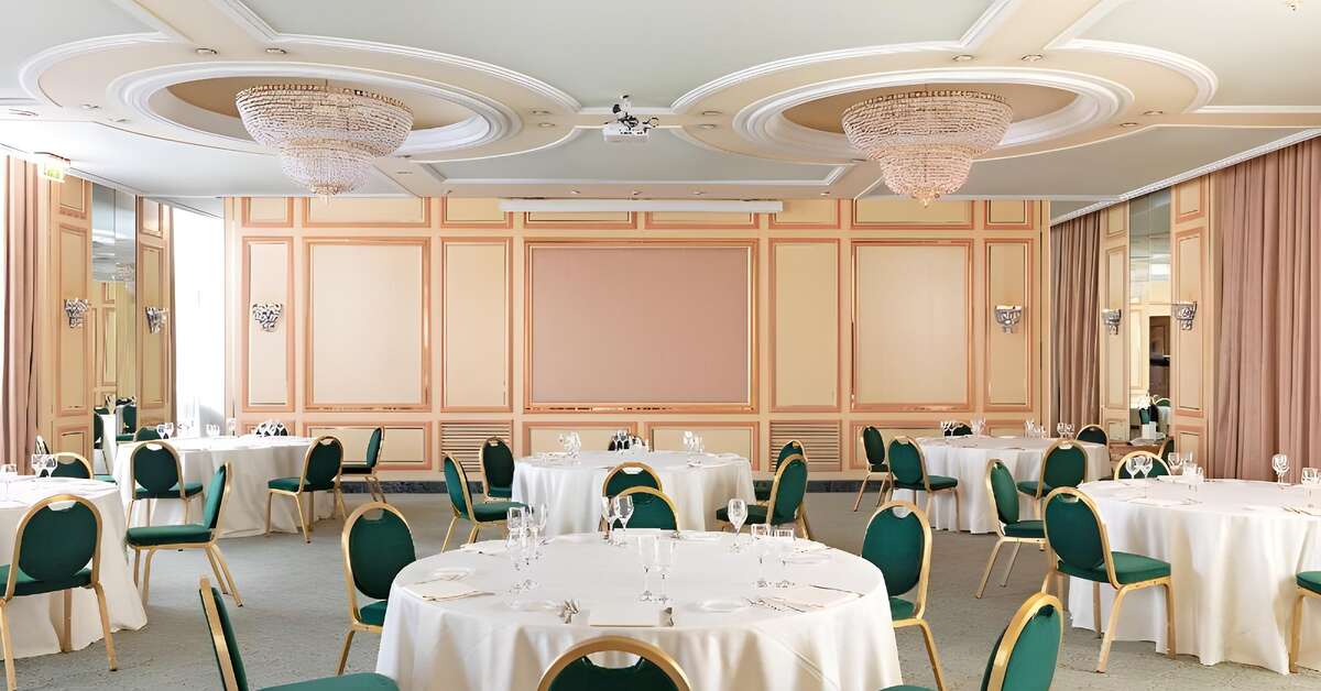 Een foto van Royal Garden Hotel