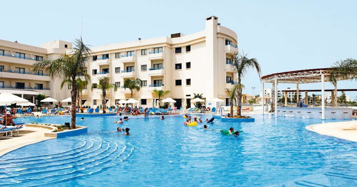 Een foto van het zwembad bij Sunrise Oasis