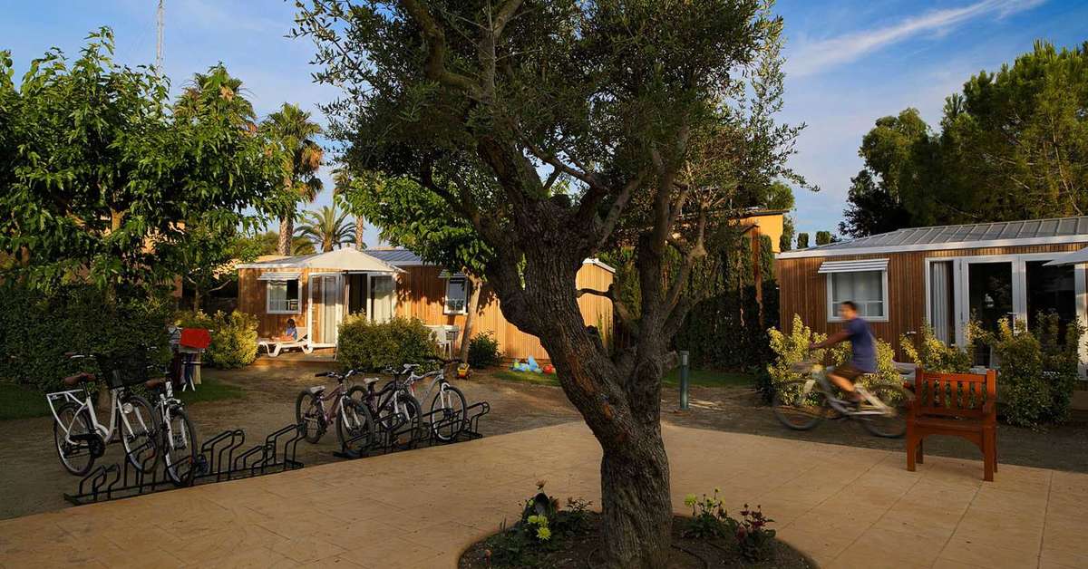 Een foto van de buitenkant van Tamarit Park Resort