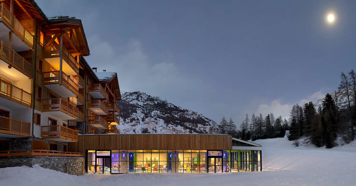 Een foto van de buitenkant van Residence Les Chalets de Flambeau