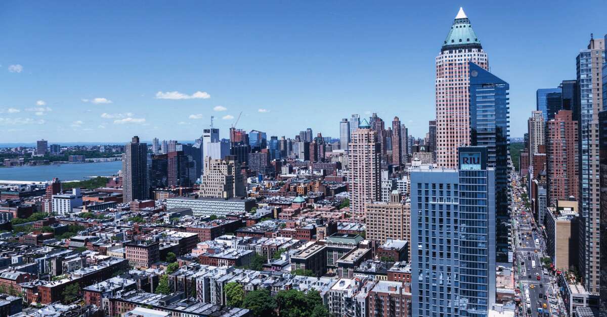 Een foto van de buitenkant van Riu Plaza New York Times Square