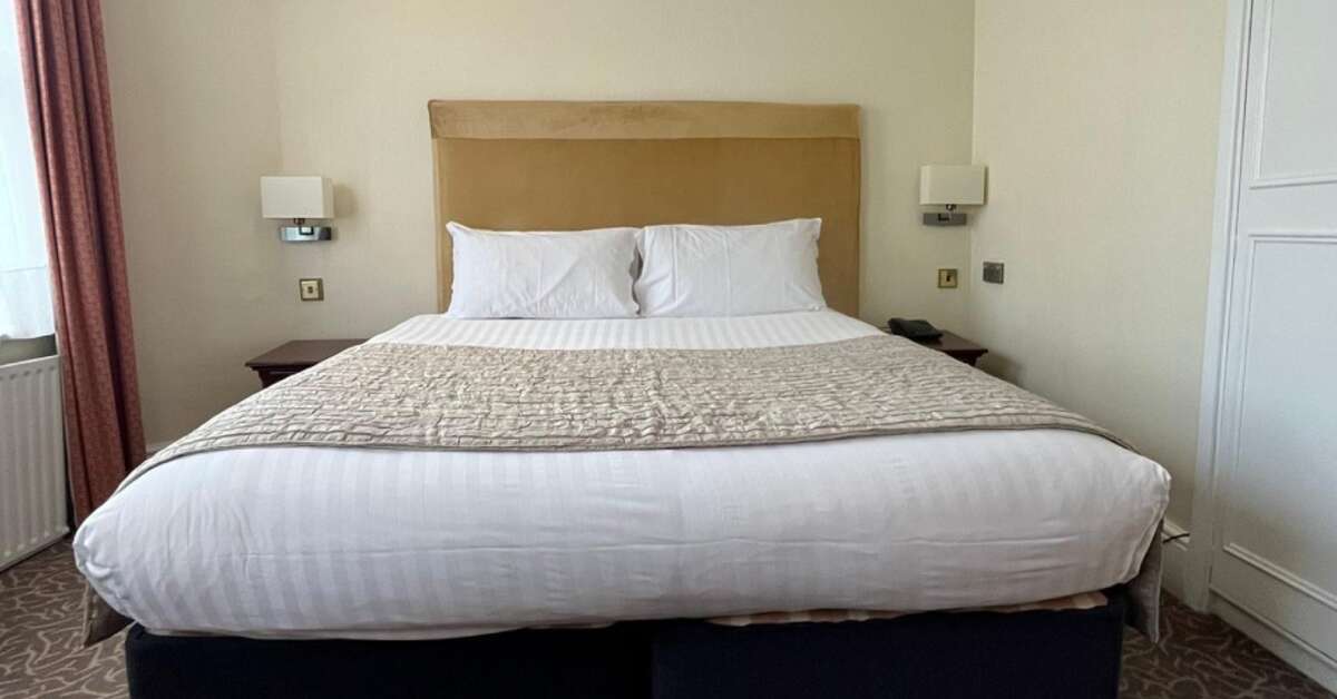 Een foto van La Place Hotel