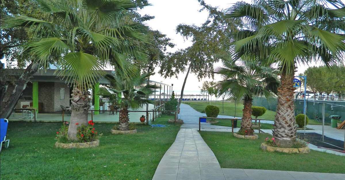 Een foto van het terras bij Sun Beach Platamon