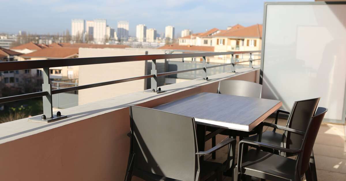 Ein Foto Adonis Paris Sud