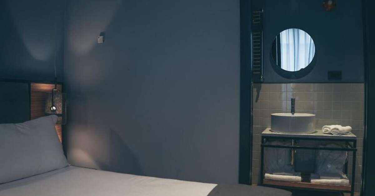 Een foto van The Poet Hotel