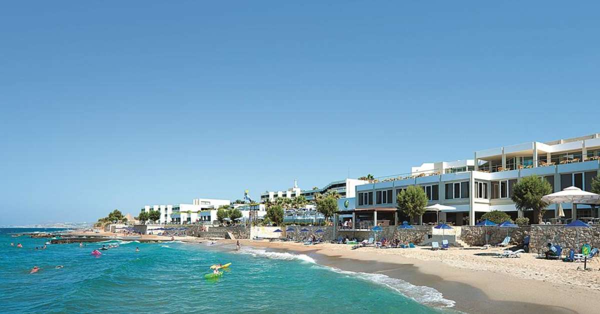 Een foto van een overzicht van Grecotel Lux Me White Palace