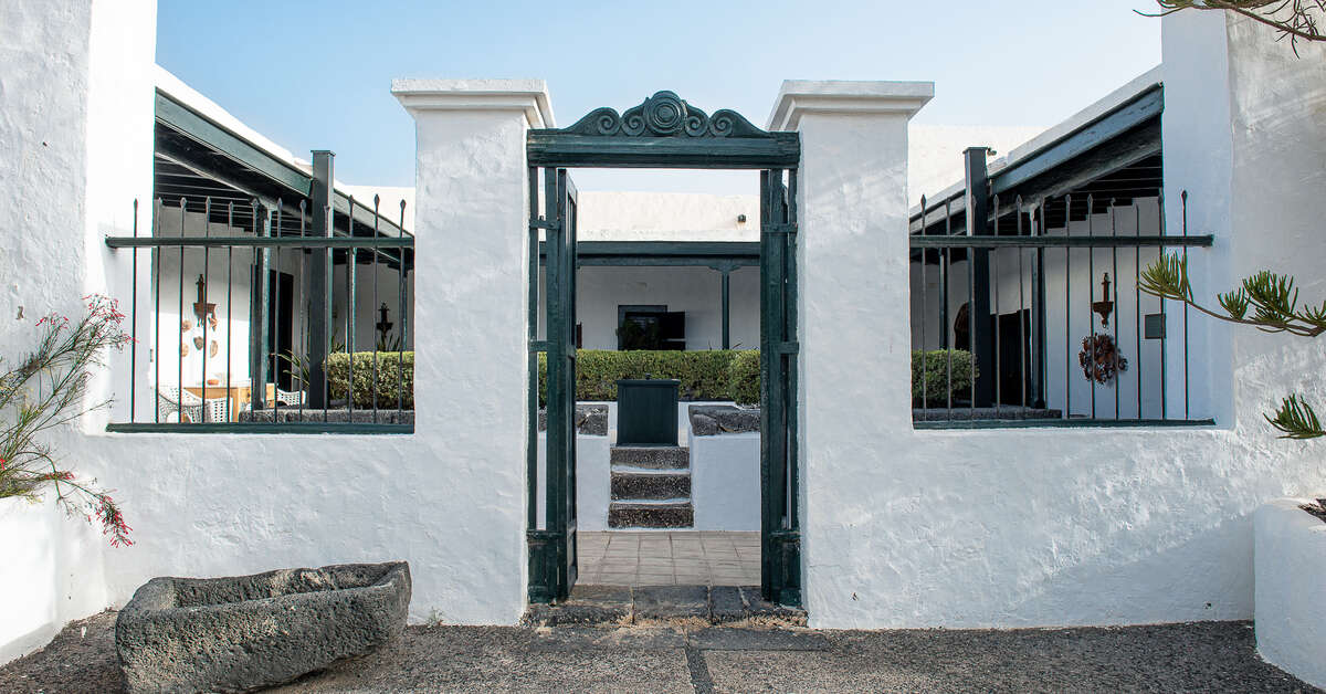 Een foto van de buitenkant van Hotel El Grifo