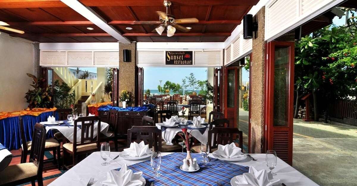 Een foto van Karon Princess Hotel