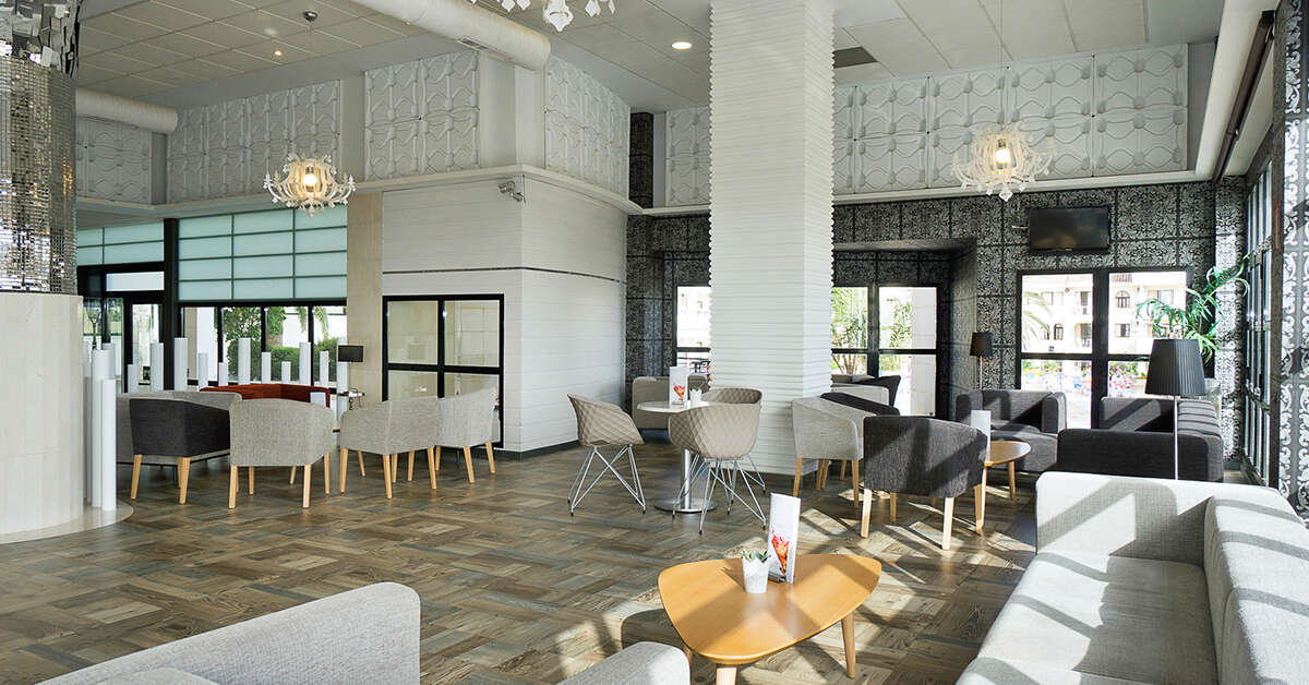 Een foto van de faciliteiten bij Hotel Puente Real