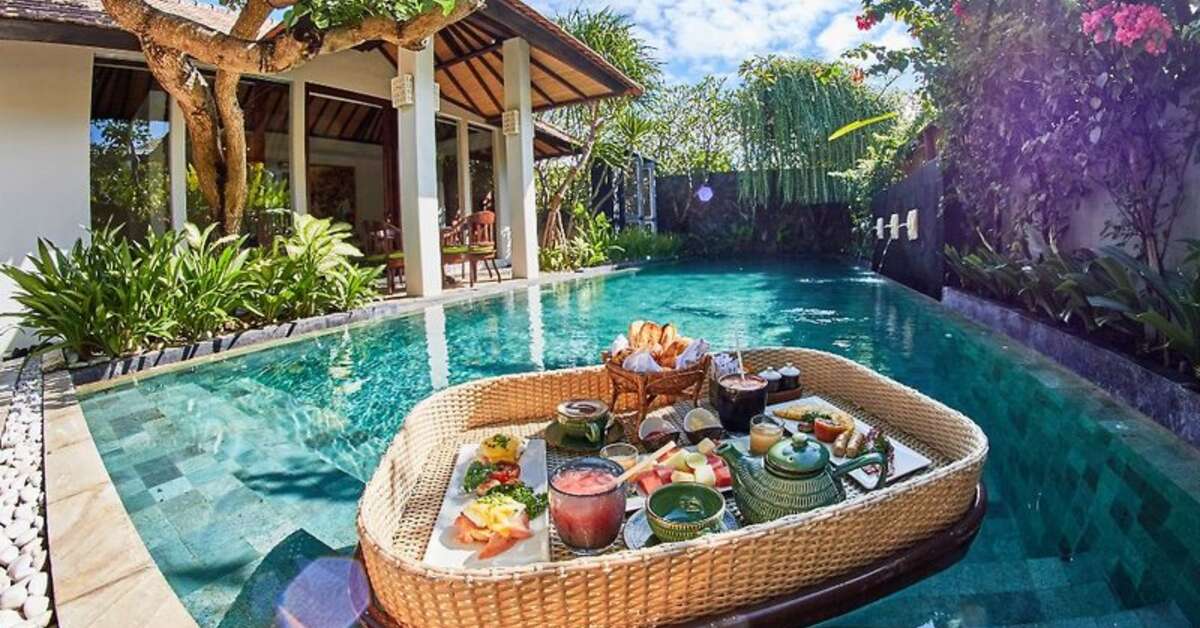 Een foto van The Royal Purnama