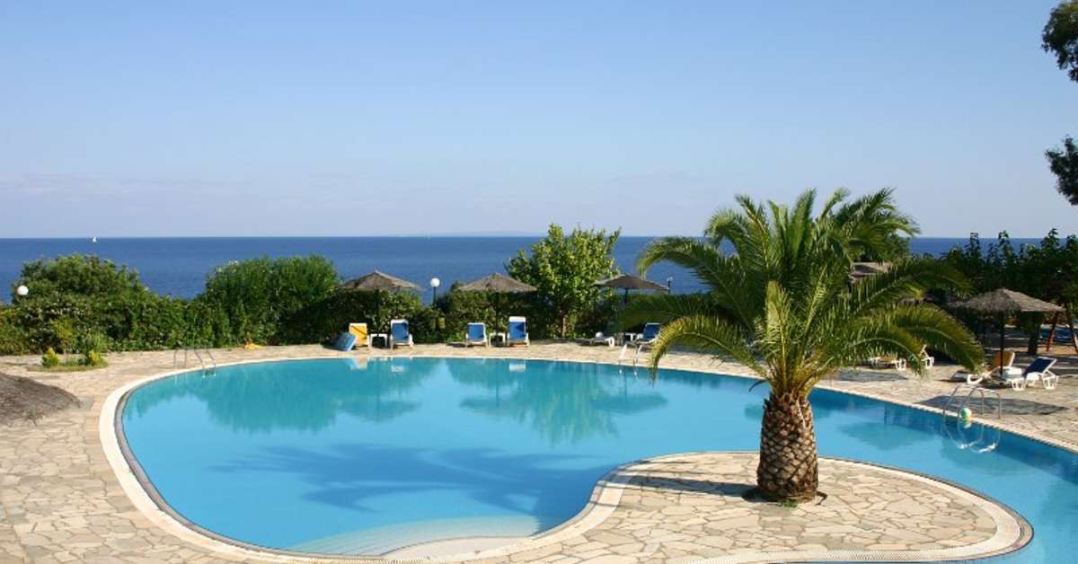 Een foto van het zwembad bij Porto Skala Hotel