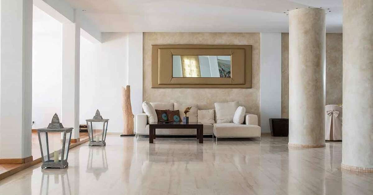 Een foto van het interieur van Manoulas Mykonos Beach Resort
