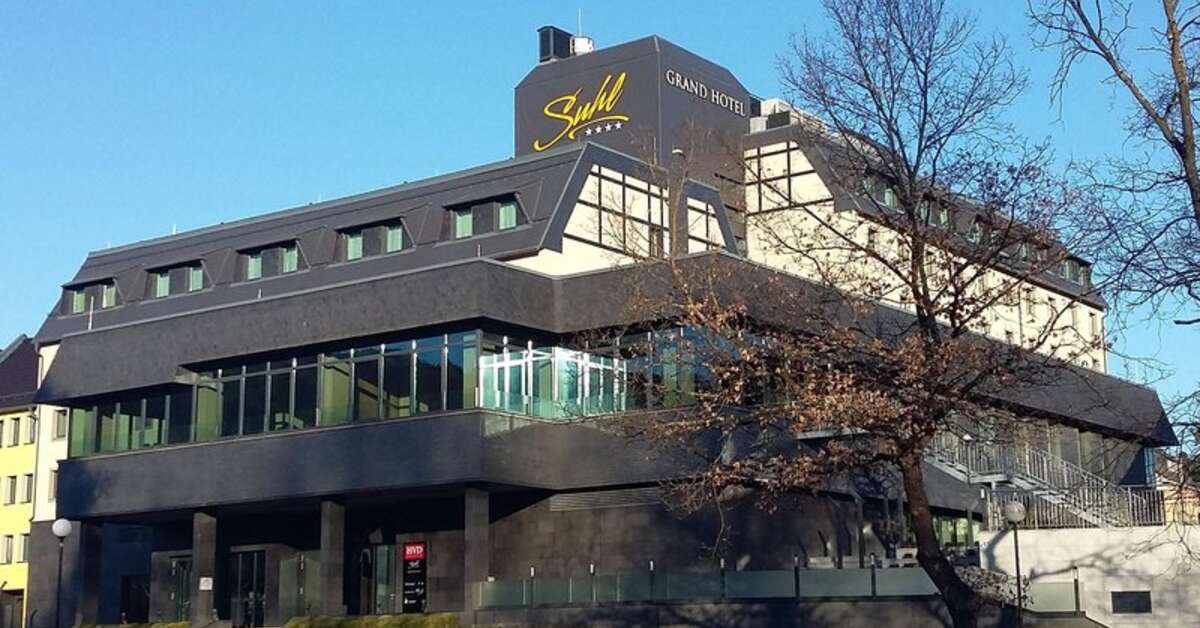 Een foto van de buitenkant van Grand Hotel Suhl