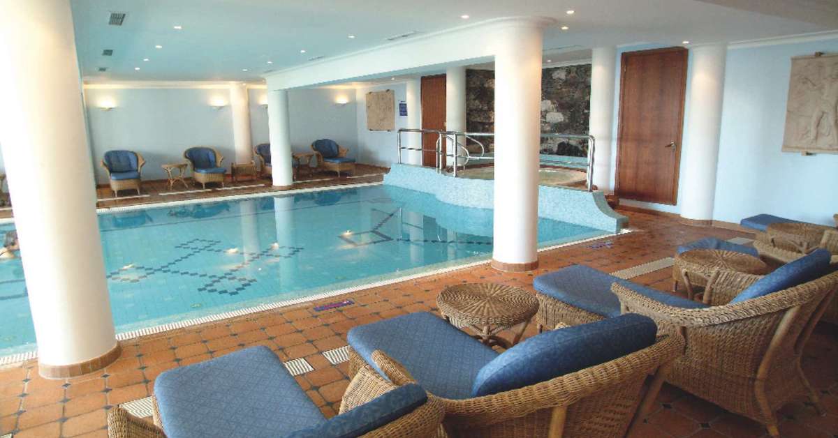 Een foto van het zwembad bij Pestana Village & Miramar