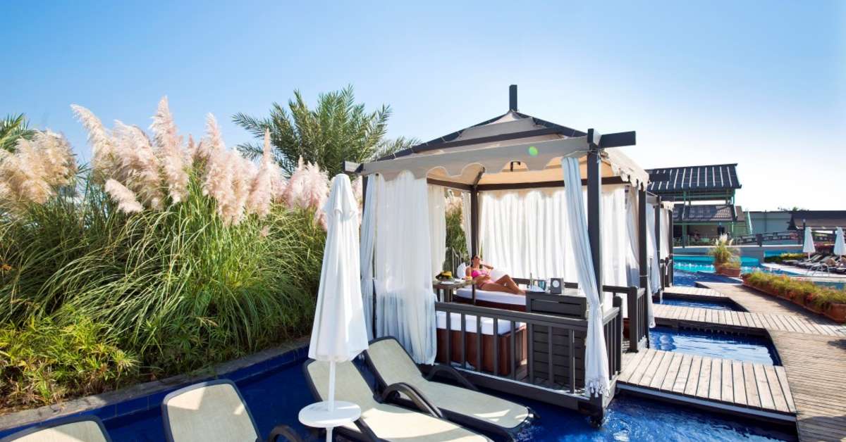 Een foto van het terras bij Limak Lara Deluxe Hotel & Resort