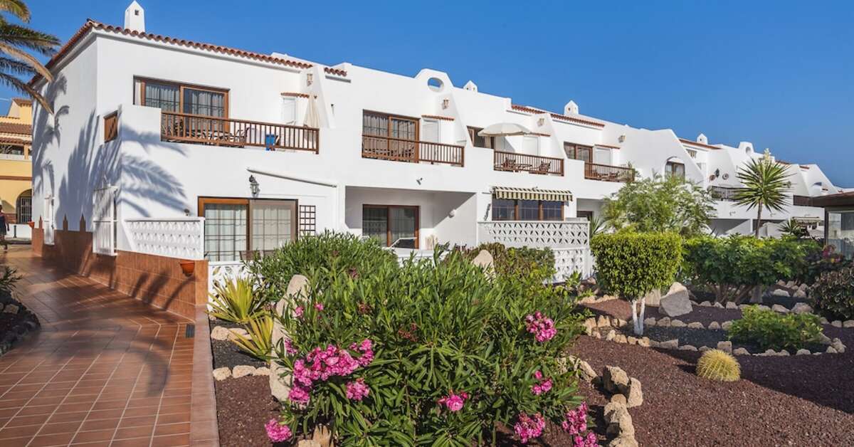 Een foto van de buitenkant van Sunset View Club by Diamond Resorts