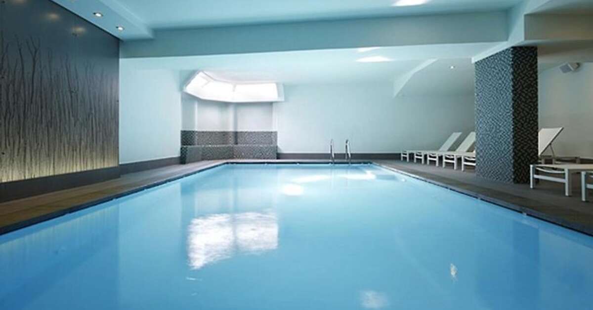 Een foto van het zwembad bij Hotel Aezaert