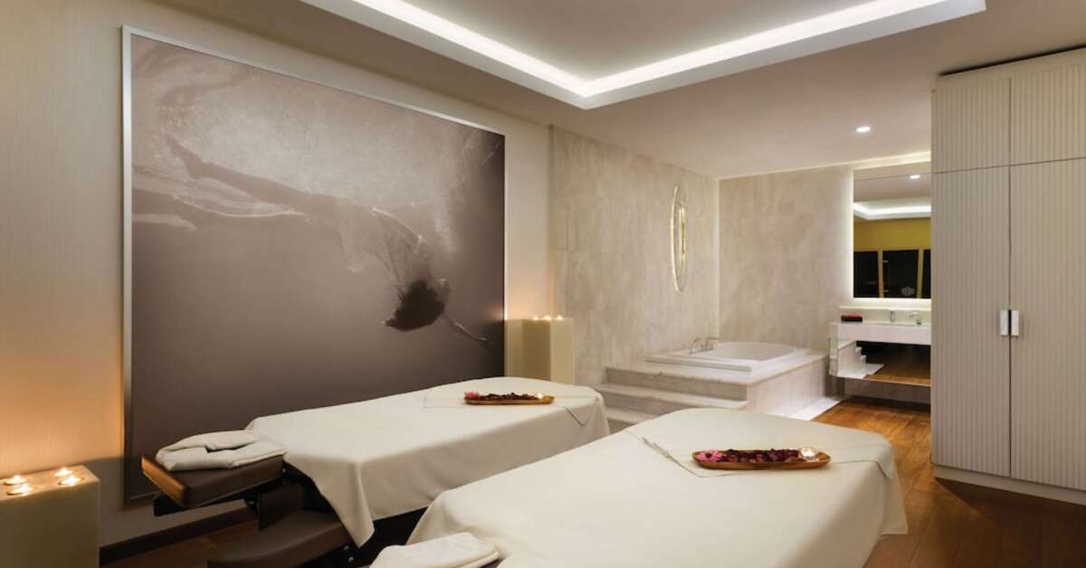 Een foto van Wyndham Grand Istanbul Kalamis Marina Hotel