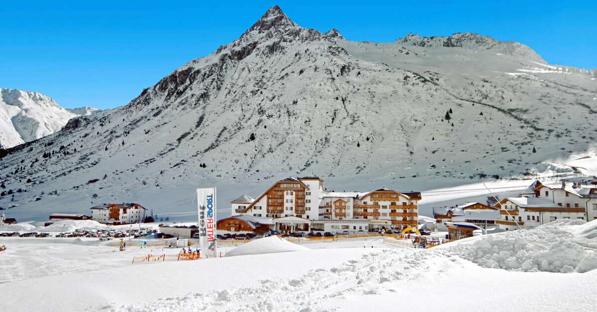 Een foto van de buitenkant van Hotel Wirlerhof