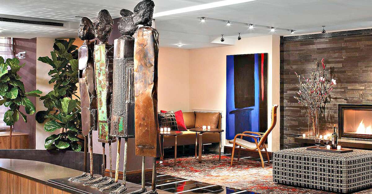 Ein Foto Fifty Hotel & Suites by Affinia