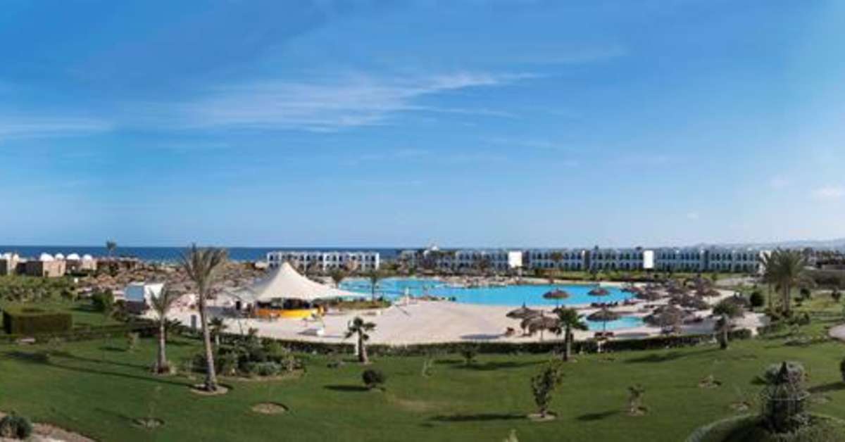Een foto van het zwembad bij Gorgonia Beach Resort