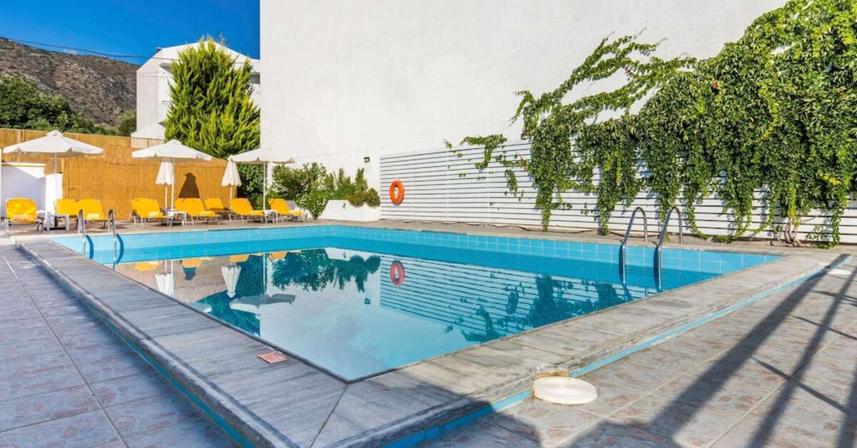 Ein Foto vom Pool im Sergios Hotel