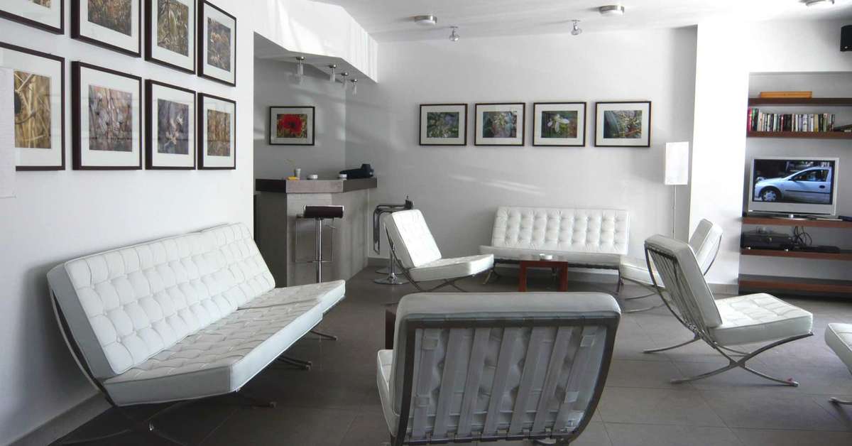 Een foto van het interieur van Glaros Hotel
