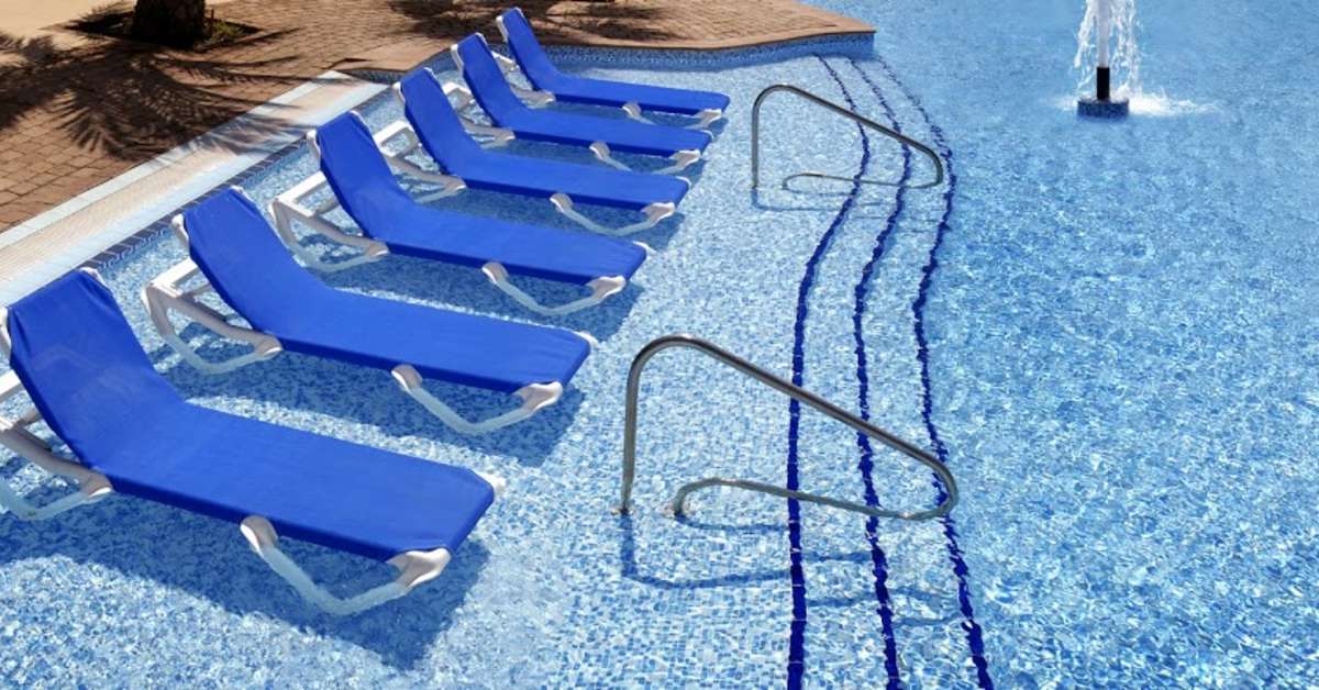 Een foto van het zwembad bij Mediterraneo Bay Hotel & Resort