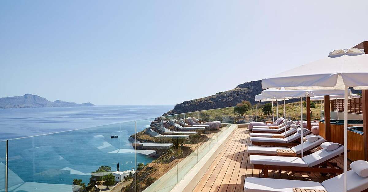 Een foto van het terras bij Lindos Blu Luxury Hotel & Suites
