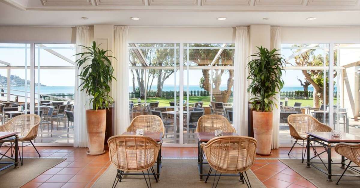 Een foto van het interieur van Hotel Roses Platja