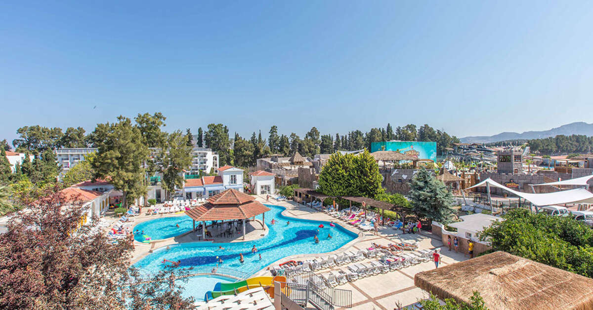 Ein Foto vom Pool im Atlantique Holiday Club