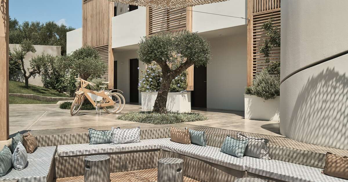 Een foto van het terras bij Zante Maris Suites