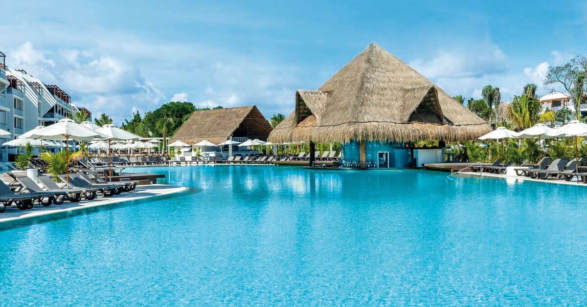 Een foto van het zwembad bij Ocean Riviera Paradise