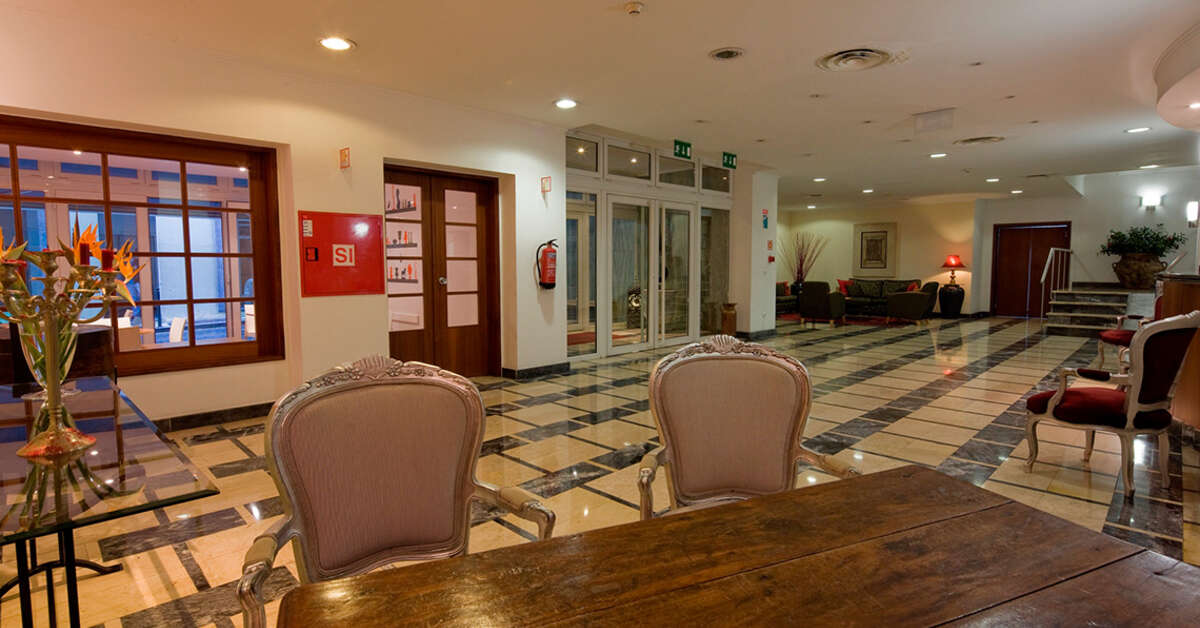 Een foto van het interieur van Hotel Orquidea