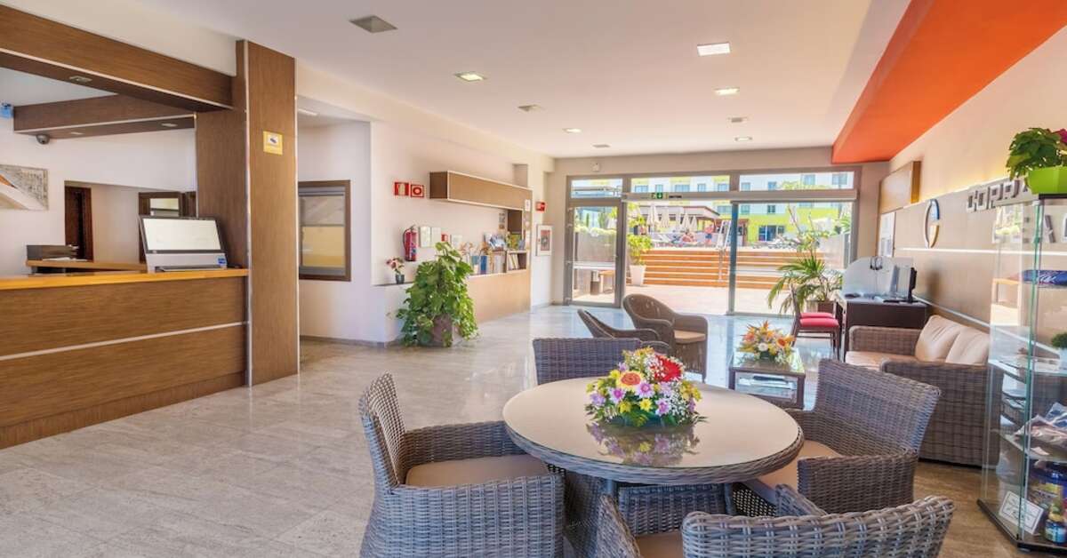 Een foto van het interieur van Hotel Livvo Corralejo Beach