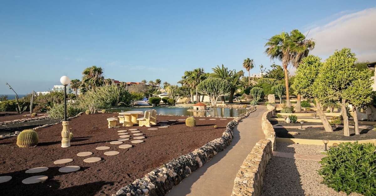 Een foto van het terras bij Hotel Livvo Risco del Gato Suites