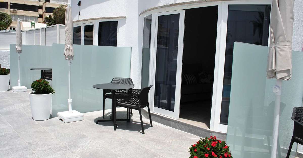 Een foto van het terras bij Bungalows Islas Paraiso