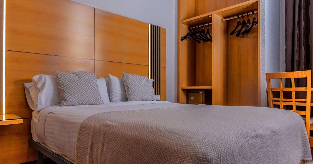 Ein Foto Hotel Serrano