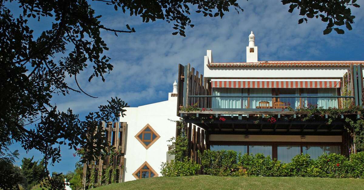 Een foto van de buitenkant van Pedras d'el Rei Resort