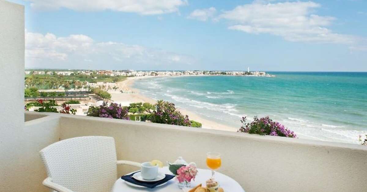 Een foto van het terras bij Hotel del Levante