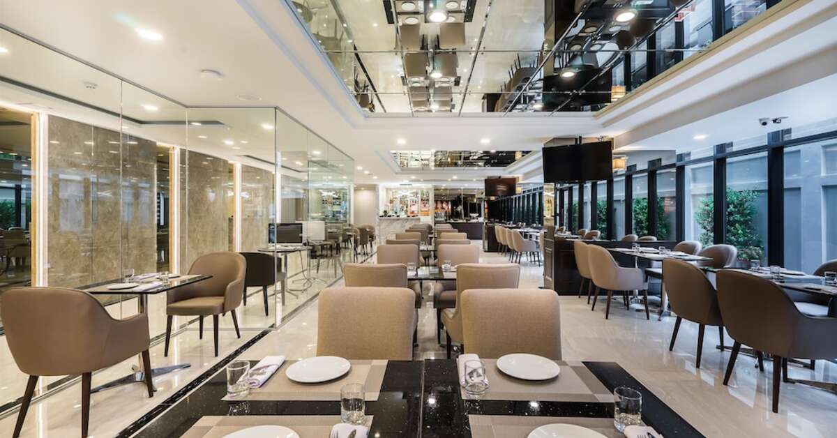 Een foto van SureStay Plus Hotel by Best Western Sukhumvit 2