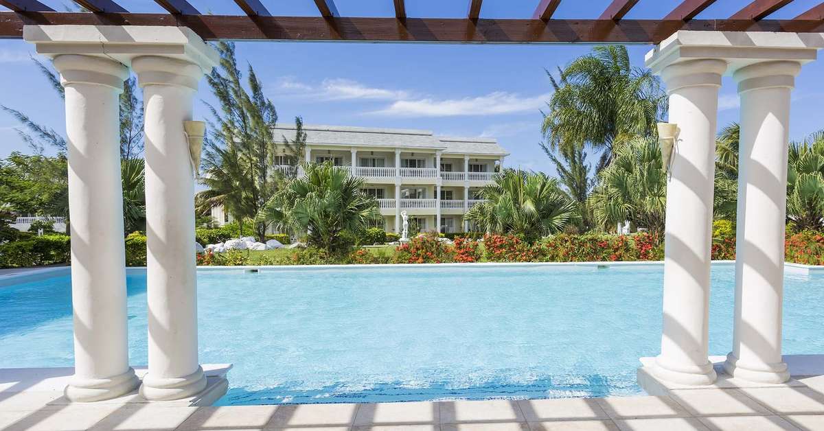 Een foto van het zwembad bij Grand Palladium Jamaica Resort & Spa