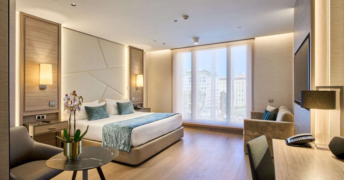 Een foto van VP Plaza Espana Design