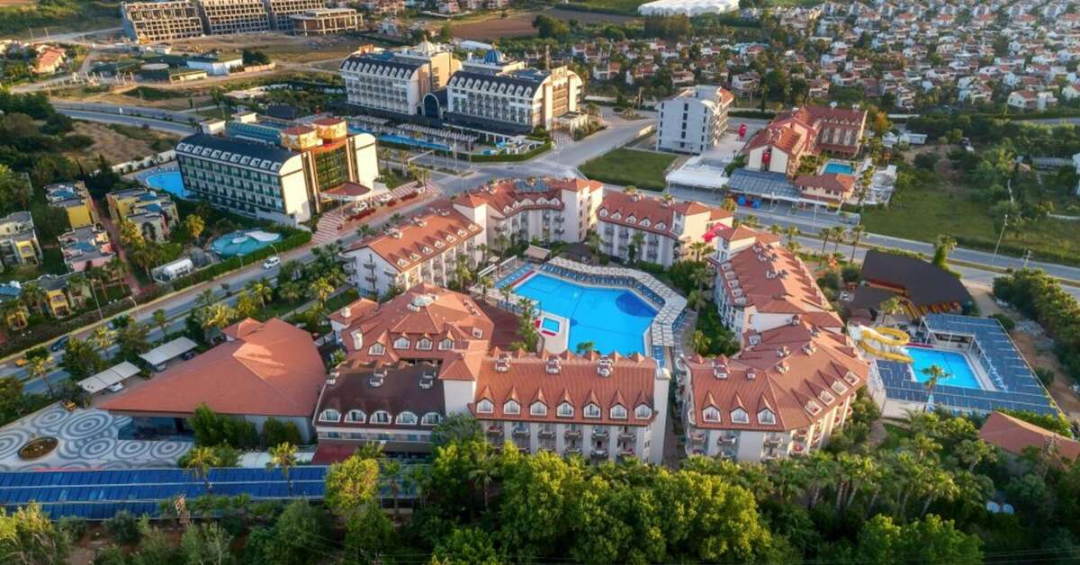 Een foto van het zwembad bij Orfeus Park Hotel