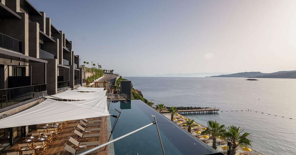 Een foto van het zwembad bij Bodrum Yalikavak - MGallery Collection